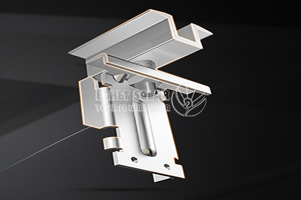 Egret Solar-ek muntatzeko sistema berria aurkeztu du clamp diseinua erabiliz